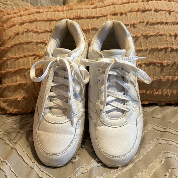 Fila White Leather Sneakers - Picture 5 of 6